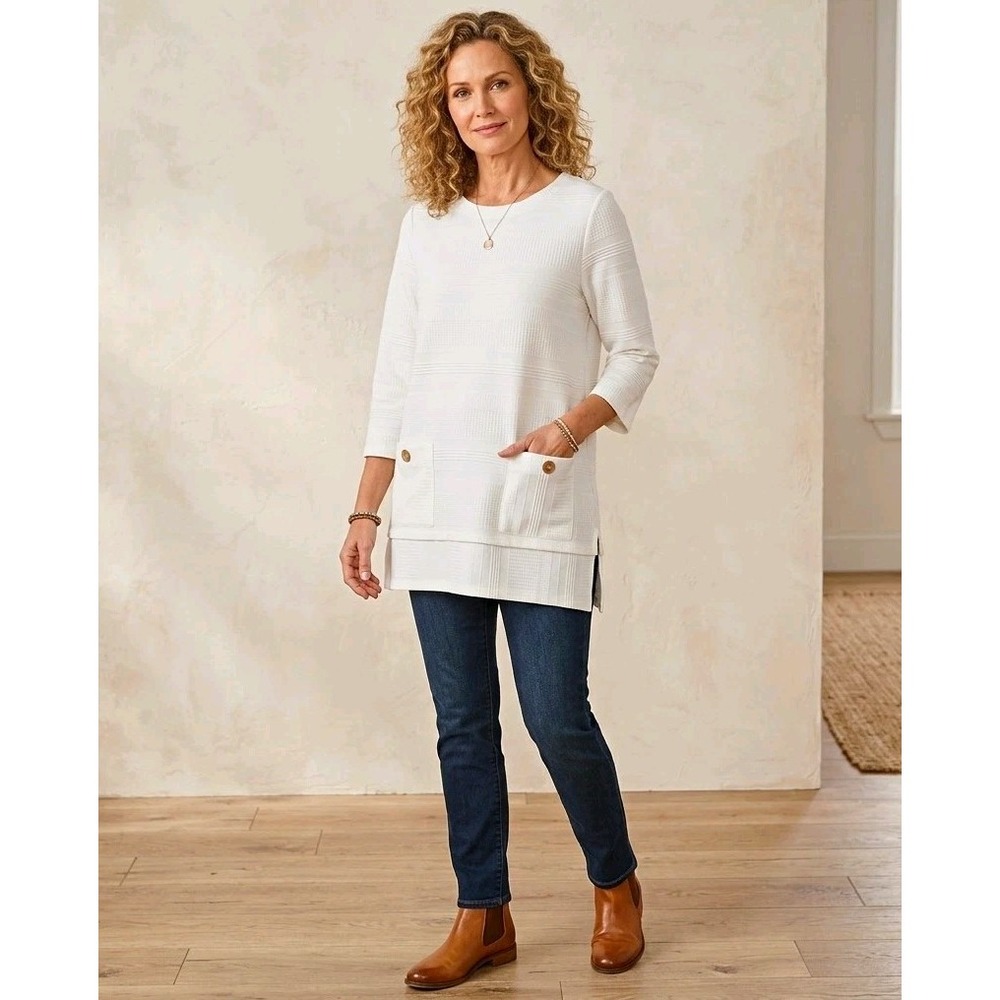 Soft Surroundings White Ribbed Knit Tunic Top Medium M Pockets Button Detail